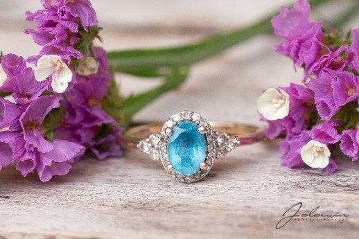 Sapphire ring with pink wild flowers